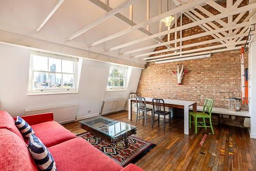 Charming Loft in Islington - Stunning View, Londyn