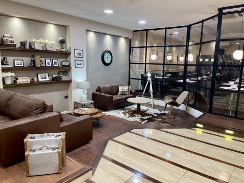 Lobby, Hotel Alvear in Montevideo