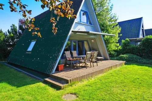 Zeltdachhaus - grosse Terrasse - moderne Ausstattung in Damp, Deutschland
