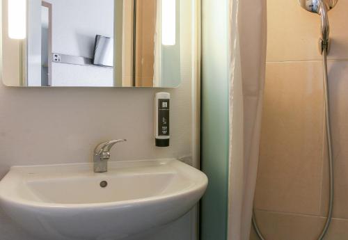 B&B Hôtel Marseille Estaque - image 5