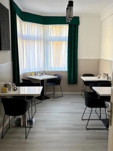 ห้องอาหาร, Hotel Central in เปซ ดาวน์ทาวน์