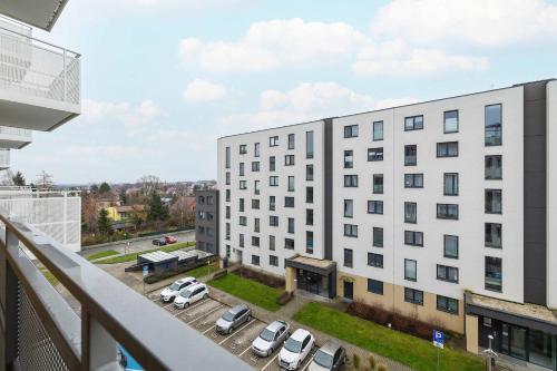 Stylish Apartment near the Bonarka Shopping Center in Cracow by Noclegi Renters