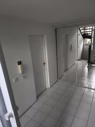 Dom blisko lotniska i Areny Tarczyńskiego, Breslau (Foto 8)