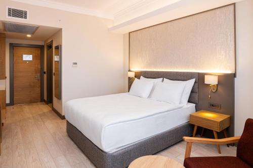 Double Room image 5