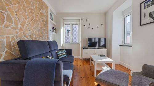 Comfort & Bright Apartment by LovelyStay, Lisbona