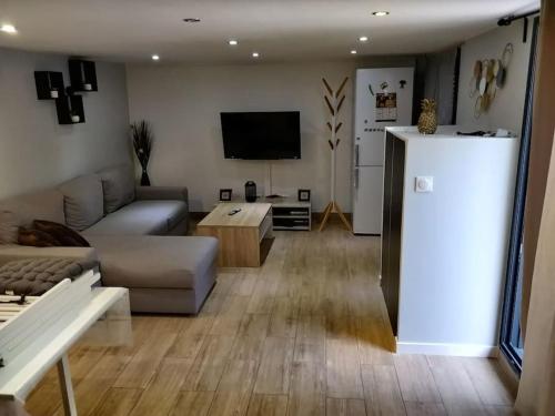 Logement entière F3 (Logement entiere F3) in Трембле-ен-Франс