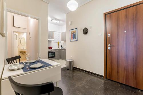 Quiet 1br Home Near Plaka & Acropolis - image 13