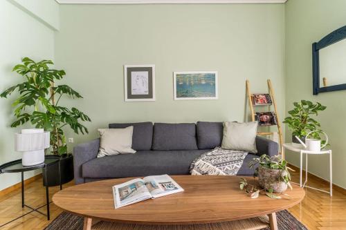 Quiet 1br Home Near Plaka & Acropolis - image 8