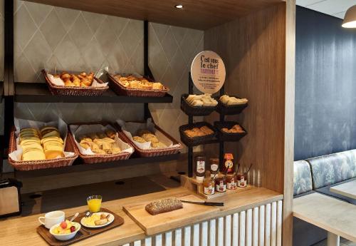 Food and beverages, B&B HOTEL Frejus Roquebrune-sur-Argens in Roquebrune-sur-Argens