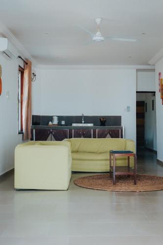 One-Bedroom Suite image 6