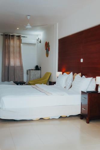 Deluxe Queen Suite room in Harmony Resort Boutique Hotel