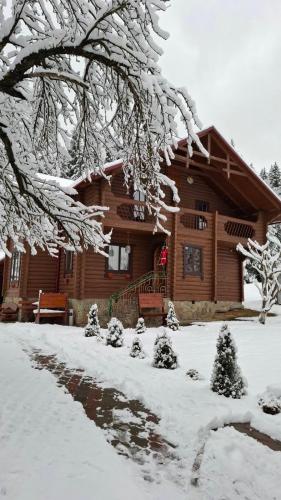 Six-Bedroom House