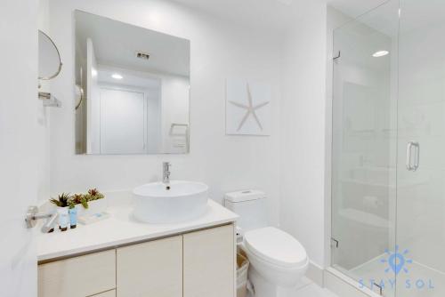 Spacious studio Amazing Amenities Infinite View - Tap to explore photos