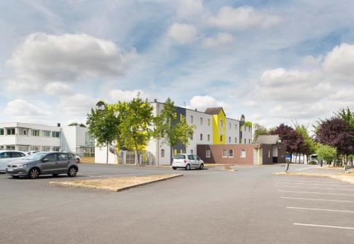 B&B HOTEL Nantes Rezé St Sébastien - Hôtel - Saint-Sébastien-sur-Loire