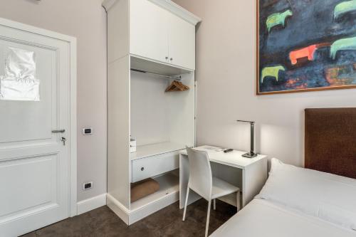 Guest House Cavour 278 - image 5