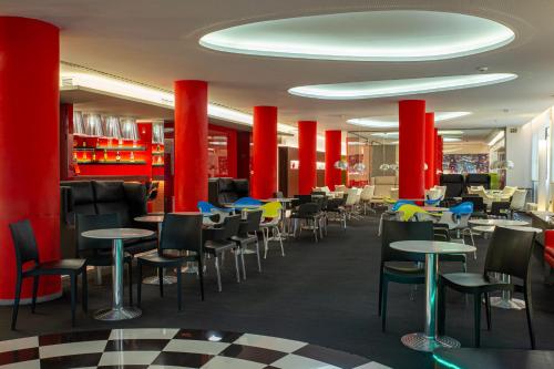 Hotel Oasis Plaza