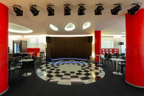 Hotel Oasis Plaza
