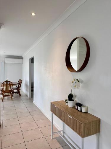 Coomera Family Home 10 Min away from Theme Parks!