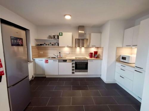 Großzügige Monteurwohnungen mit perfekter Verkehrsanbindung und Parkplatz (Großzugige Monteurwohnungen mit perfekter Verkehrsanbindung und Parkplatz) in Lampertheim