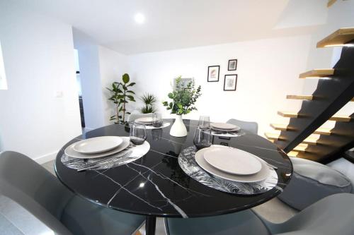 B House in กอร์เตเซีย