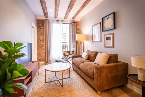 23MAL1075- Beautiful 2BR apartment near Sagrada Fa, Barcelone