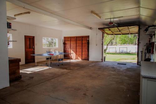 Mopama Manor Mopama Manor