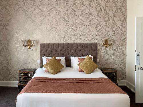 Royal Bath Hotel Room Type - One-Bedroom Suite