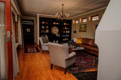 Mopama Manor Mopama Manor