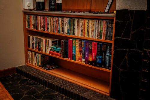 Mopama Manor Mopama Manor