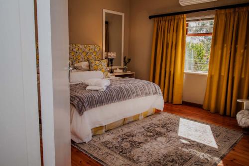 Mopama Manor Mopama Manor