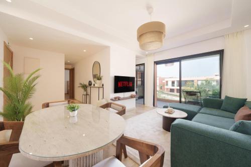 Elegance and Serenity at Noria Golf and Pool view - image 2