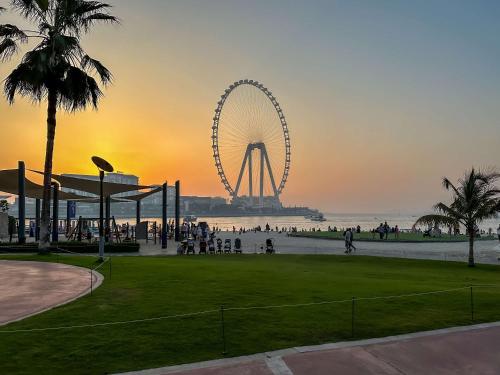 Spacious 4BR Duplex with Terrace - JBR, Dubai
