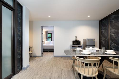 แคปปิเทล พระราม 4 (Capitel Rama 4 ) near มหาวิทยาลัยกรุงเทพ