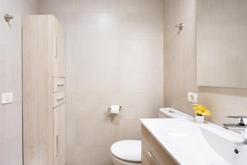 Amazing Ocean view & Pool Los Cristianos Achacay - image 4