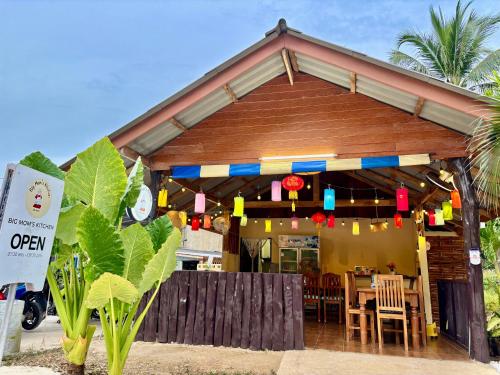 Sea Sun Bungalow thumbnail 4