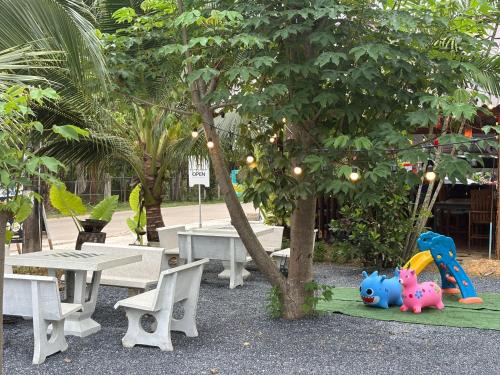 Sea Sun Bungalow in Klong Nin Beach