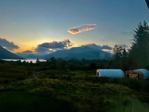 Ceo Mara Croft b&b & 2 luxury Cabins in Тейнілт