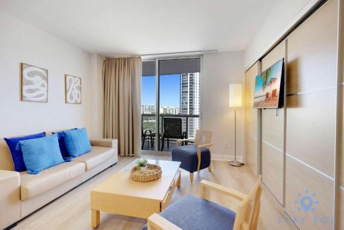 Beachfront Resort - Pool - Ocean View Balcony- Gym in Miami Beach, USA