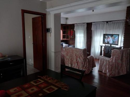 Chalet con pileta barrio Constitucion