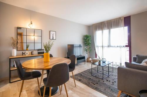 Two-Bedroom Apartment image 4