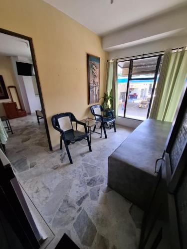 Hotel Gramalote near La Vanguardia Airport