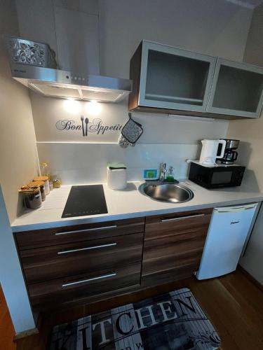 Charming flat next to Old Town and Harbor, Tallinn (photo 5)