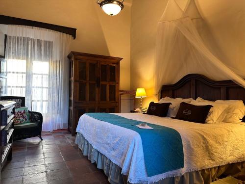 Santa Elena Hotel Boutique - Tap to explore photos
