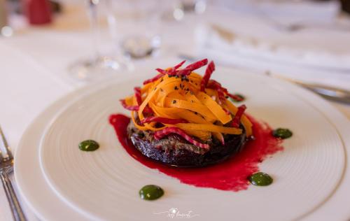 Hôtel & Spa Les Bartavelles - image 2