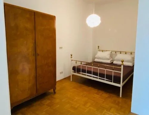 Studio mit Küche im Zentrum, innenhofseitig in Graz, Österreich