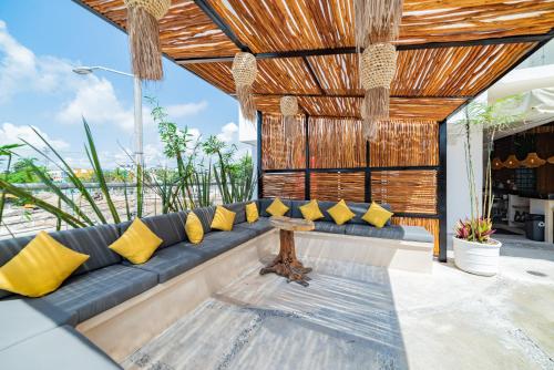 CACHE HOTEL BOUTIQUE - ADULTS ONLY - image 2