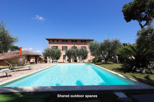 Villa con piscina, Roma (foto 3)