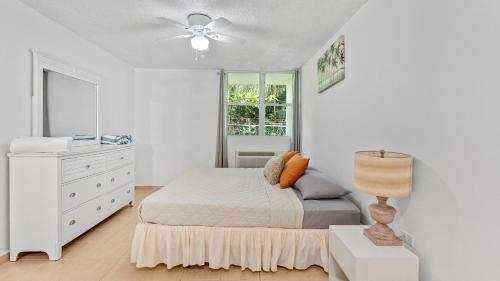 Townhome withRooftop Terrace at Landing View 303