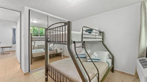 Townhome withRooftop Terrace at Landing View 303