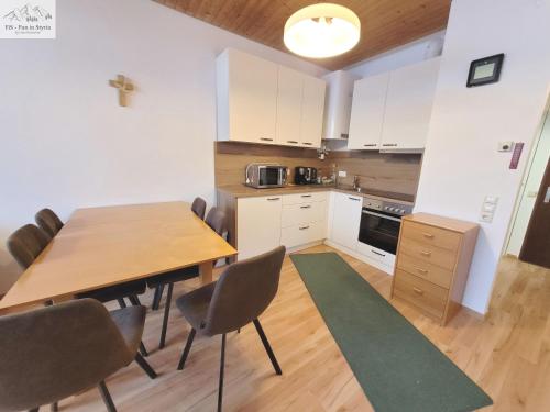 Grimmingsuite - image 6